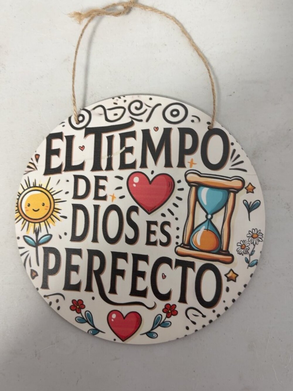 Letrero decorativo colgante – “El tiempo de Dios es perfecto” ❤️